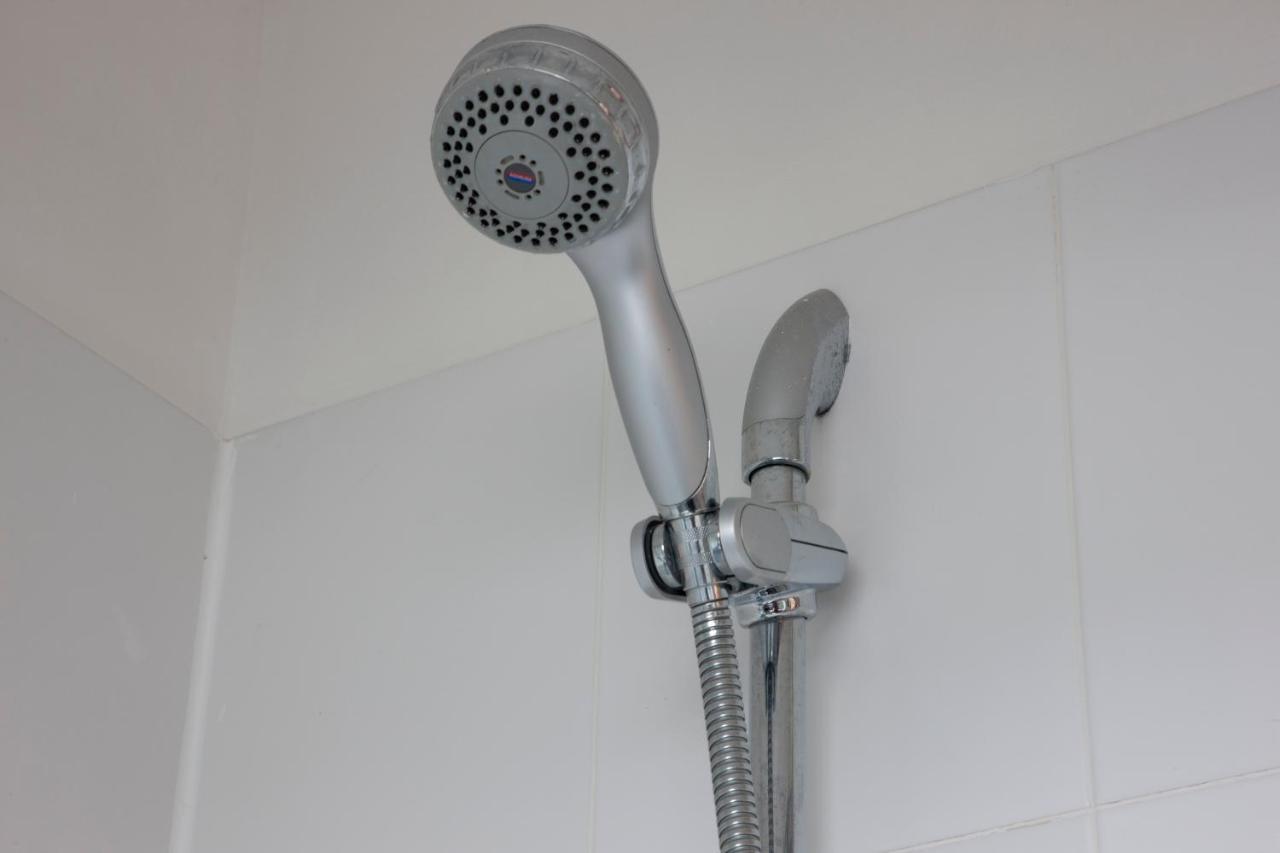 Premium 2Nd Floor 2 Bed Apt Sleeps 4 Adults In Oban Town Kültér fotó