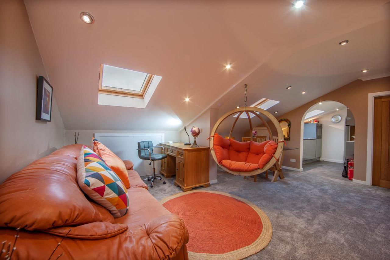 Premium 2Nd Floor 2 Bed Apt Sleeps 4 Adults In Oban Town Kültér fotó