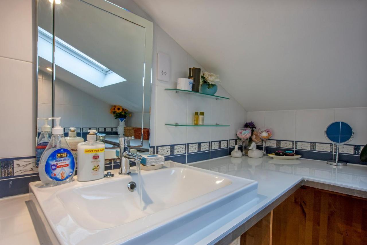 Premium 2Nd Floor 2 Bed Apt Sleeps 4 Adults In Oban Town Kültér fotó